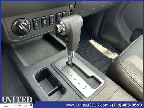 Used 2019 Nissan Frontier PRO-4X w/ Pro-4x Luxury Package image 23
