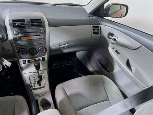 Used 2011 Toyota Corolla LE image 20