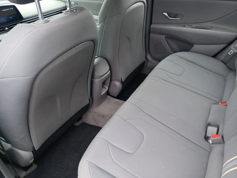 Used 2024 Hyundai Elantra SEL FWD image 19