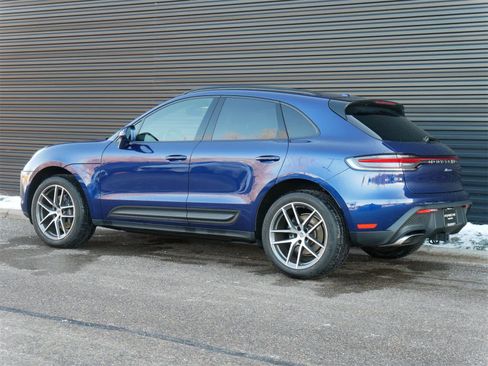 Used 2022 Porsche Macan image 3