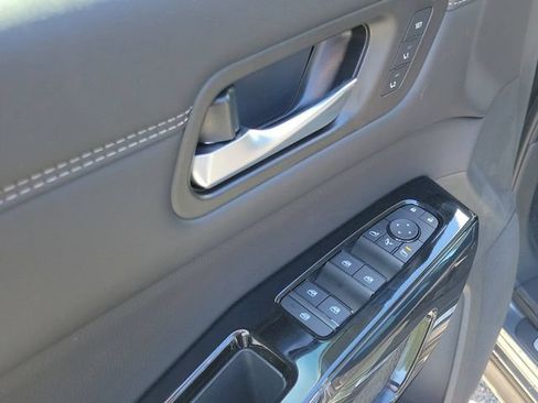 New 2026 Nissan Pathfinder Platinum w/ Cargo Package FWD image 6