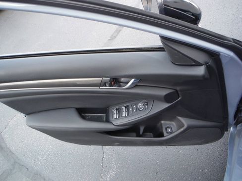 Used 2022 Honda Accord Sport image 13