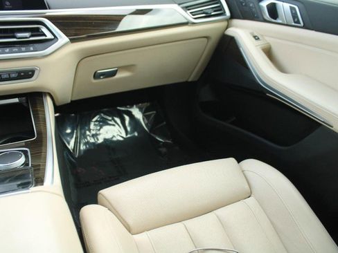 Used 2021 BMW X5 xDrive40i w/ Luxury Seating Package 2 image 16