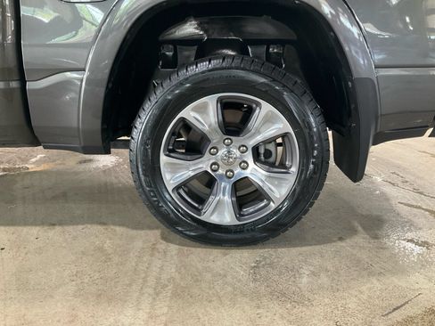 Used 2022 RAM 1500 Laramie AWD/4WD image 21