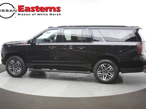 Used 2025 Chevrolet Suburban Z71 AWD/4WD image 65