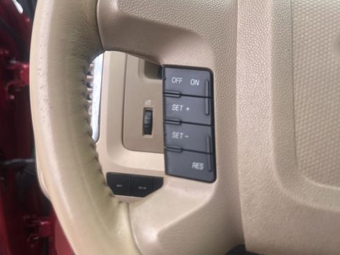Used 2011 Ford Escape Limited w/ 302A Rapid Spec Order Code FWD image 21