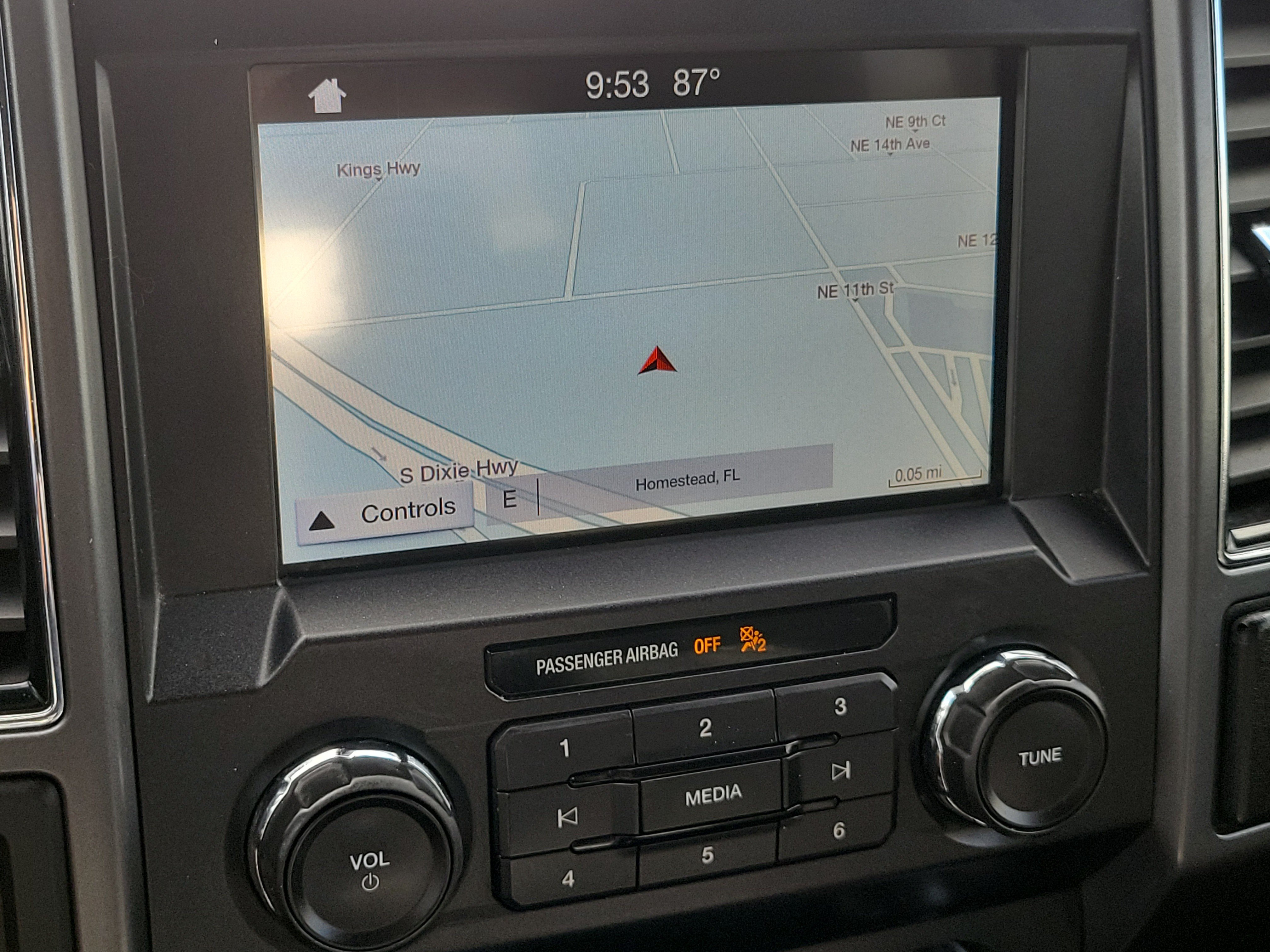 Used 2019 Ford F150 XLT w/ Equipment Group 302A Luxury RWD image 26