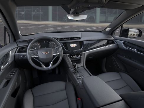 Used 2025 Cadillac XT6 Premium Luxury w/ Technology Package image 16