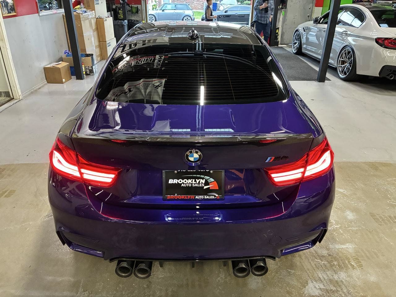 Used 2018 BMW M4 Coupe RWD image 10