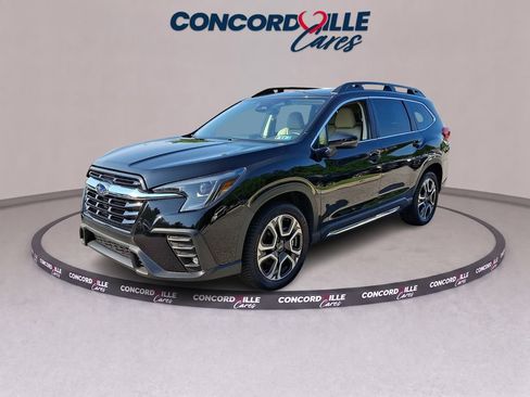Certified 2023 Subaru Ascent Limited AWD/4WD image 4
