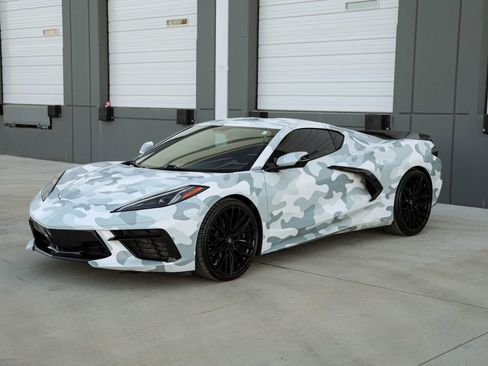 Used 2021 Chevrolet Corvette Stingray Coupe w/ 1LT image 4