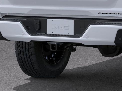 New 2026 GMC Canyon Denali w/ LPO, Black Badging Package AWD/4WD image 14