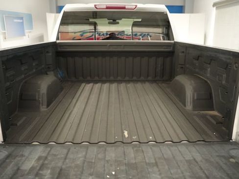 Used 2021 Chevrolet Silverado 1500 LT w/ Z71 Off-Road Package image 9