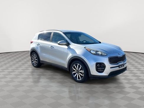 Used 2018 Kia Sportage EX image 2