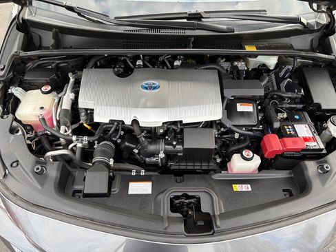 Used 2017 Toyota Prius Prime Plus image 28