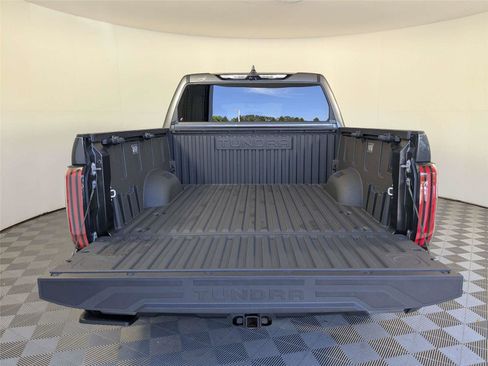 Used 2024 Toyota Tundra Limited AWD/4WD image 7