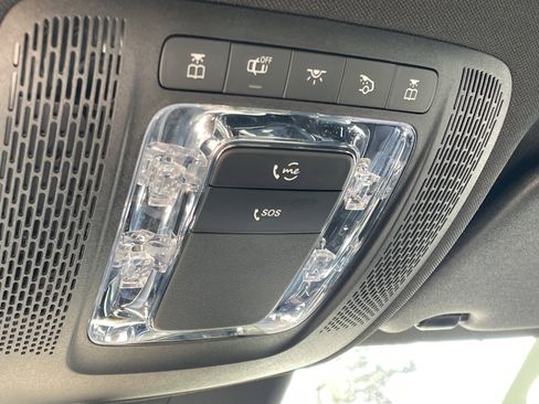 Certified 2025 Mercedes-Benz GLA 250 image 35