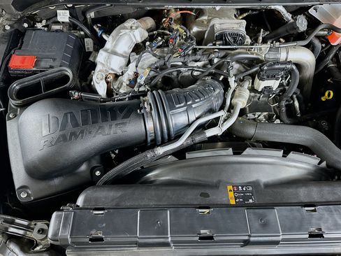 Used 2024 GMC Sierra 2500 Denali Ultimate AWD/4WD image 33