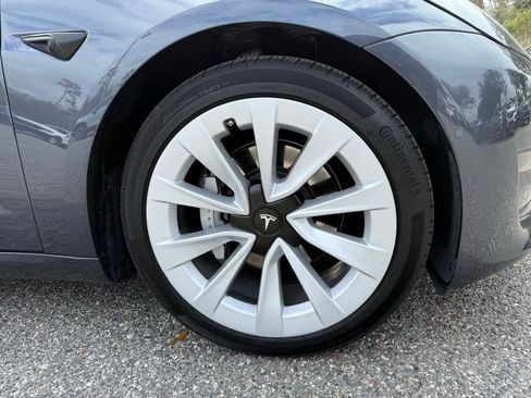 Used 2022 Tesla Model 3 Standard Range image 7