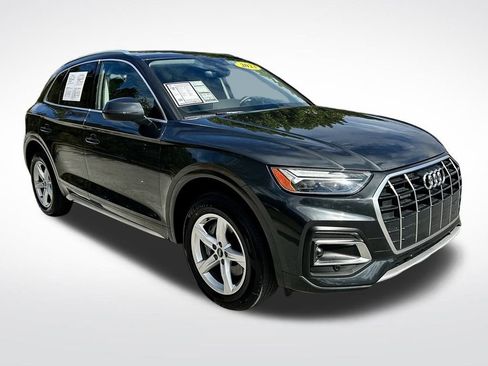 Used 2023 Audi Q5 2.0T Premium w/ Convenience Package image 3