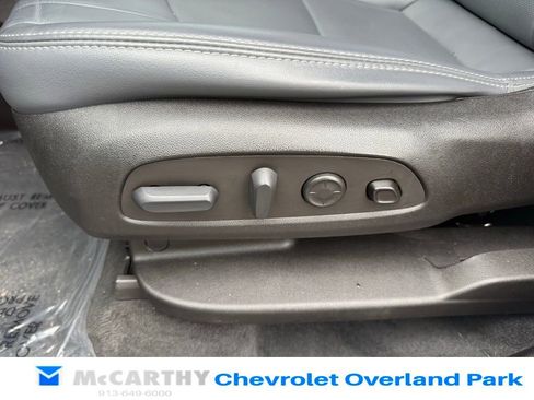 Used 2022 Buick Enclave Premium image 16