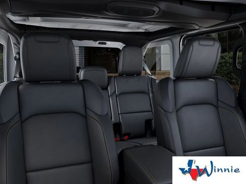 New 2026 Jeep Wrangler Sahara w/ Technology Group AWD/4WD image 30