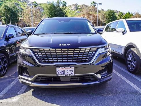 Certified 2024 Kia Carnival SX image 5