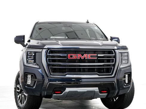 Used 2023 GMC Yukon XL AT4 AWD/4WD image 3
