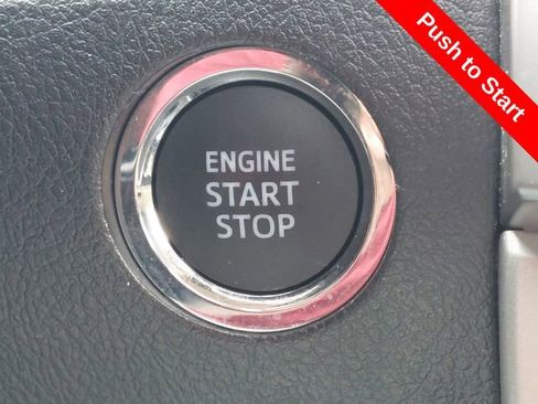 Used 2022 Toyota 4Runner Limited AWD/4WD image 31