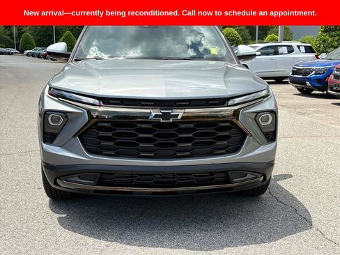 Used 2025 Chevrolet TrailBlazer ACTIV w/ Convenience Package AWD/4WD image 2