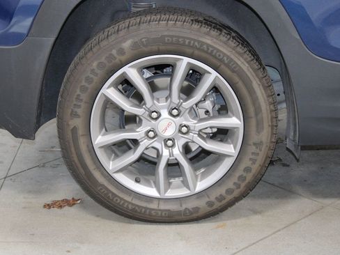 Used 2022 GMC Terrain SLT w/ Tech Package image 12