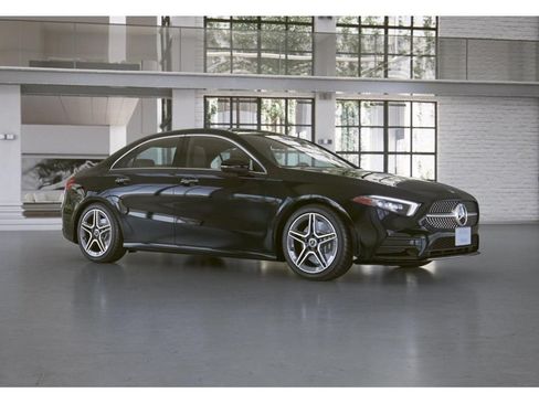 Used 2020 Mercedes-Benz A 220 4MATIC image 13