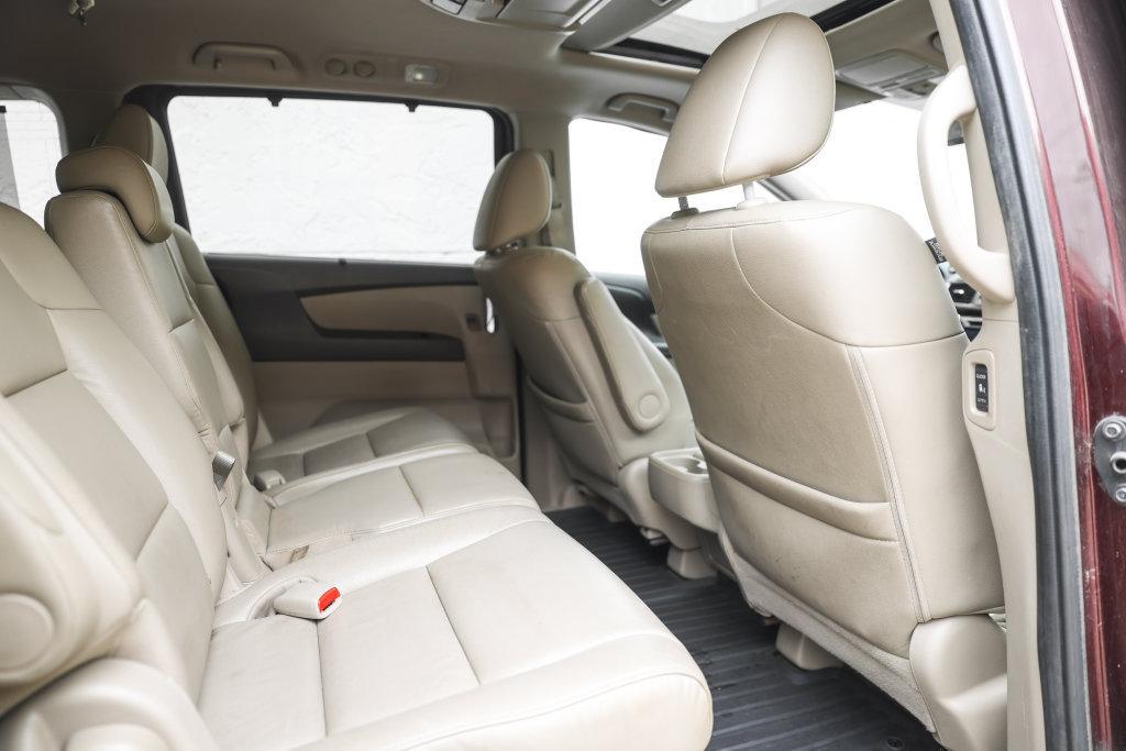 Used 2015 Honda Odyssey Touring image 38