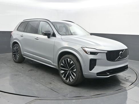 New 2026 Volvo XC90 B6 Ultra w/ Lounge Package AWD/4WD image 9
