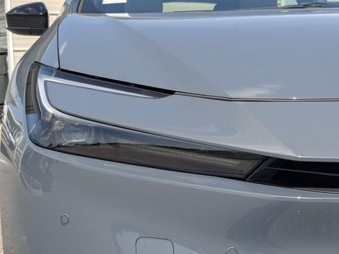 Used 2024 Toyota Prius Limited FWD image 10