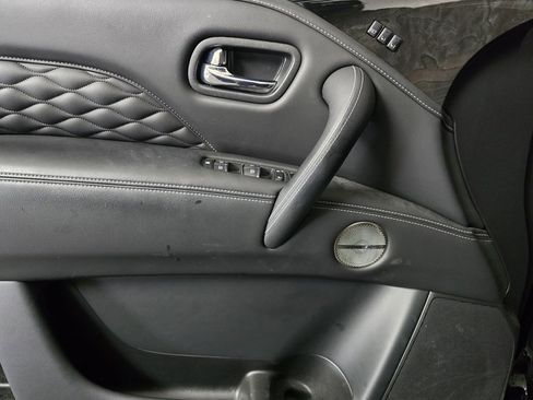 Used 2022 INFINITI QX80 Sensory w/ All-Season Package image 10