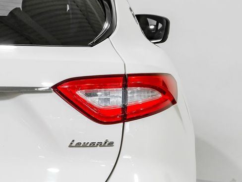 Used 2019 Maserati Levante S GranSport image 43