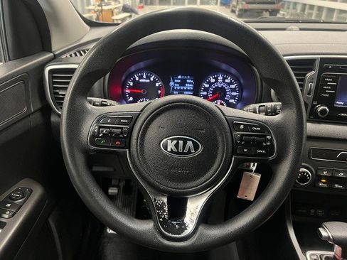 Used 2017 Kia Sportage LX image 18
