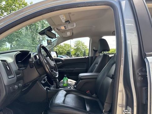 Used 2018 Chevrolet Colorado Z71 AWD/4WD image 3