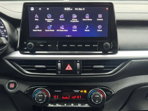 Used 2023 Kia Forte GT-Line w/ GT-Line Premium Package image 21