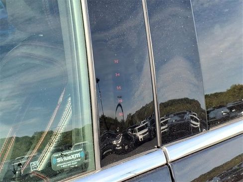 Used 2021 Ford Expedition Limited image 31