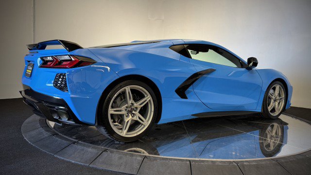 Used 2024 Chevrolet Corvette Stingray Premium Cpe w/ Z51 Performance Package RWD image 27