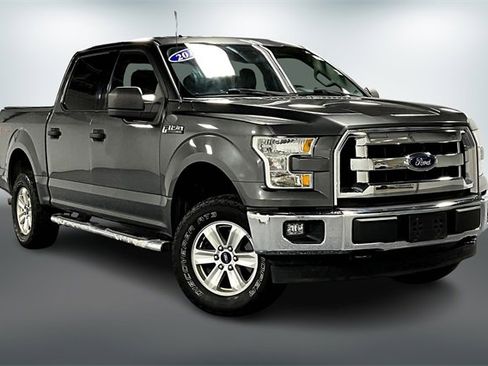 Used 2017 Ford F150 XLT image 1