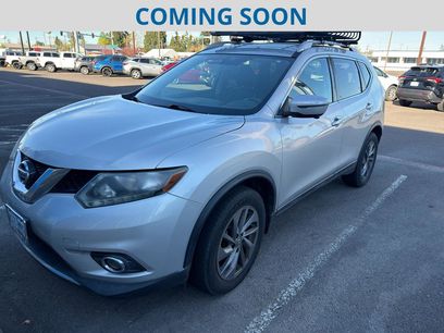 Used 2016 Nissan Rogue SL