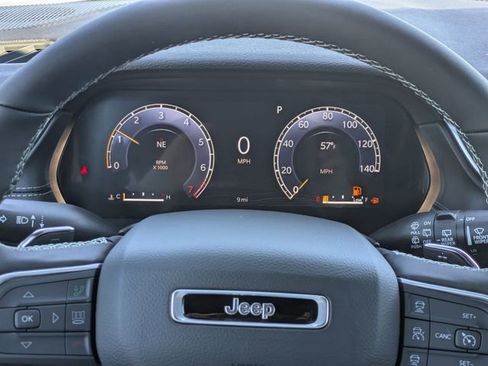 New 2026 Jeep Grand Cherokee Laredo X AWD/4WD image 17