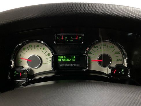 Used 2014 Ford Expedition EL Limited w/ Equipment Group 301A image 18