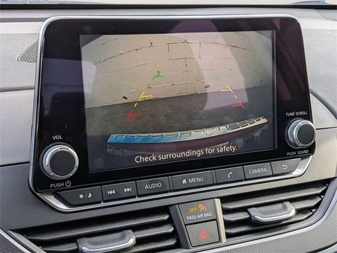 Used 2023 Nissan Altima 2.5 SR image 18