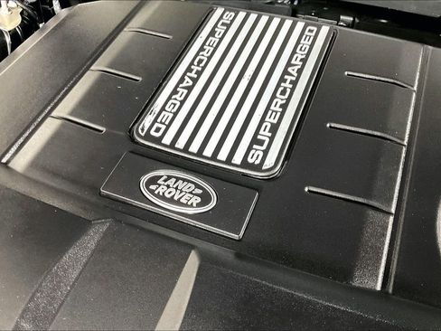 Used 2024 Land Rover Defender 110 V8 image 32