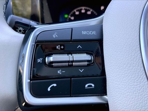 Used 2023 Kia Sorento SX Prestige w/ Panoramic Sunroof Package image 20