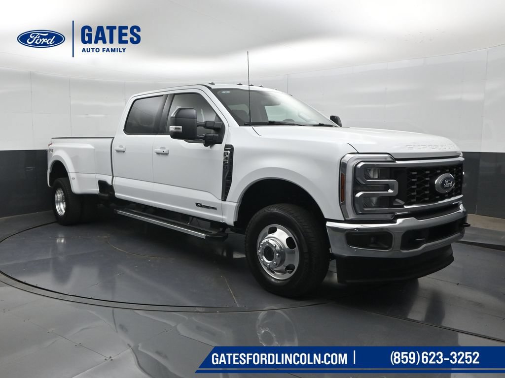 Used 2025 Ford F350 Lariat AWD/4WD image 4